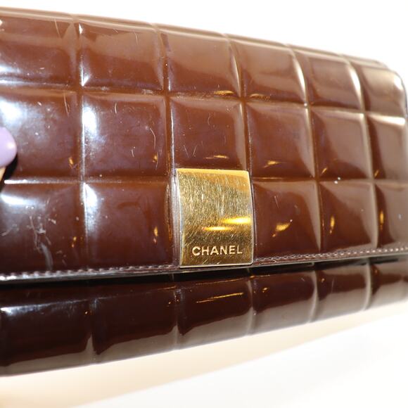Vintage Chanel Chocolate Bar Wallet on Chain w/ Gold Hardware & Chain - Picture 11 of 11
